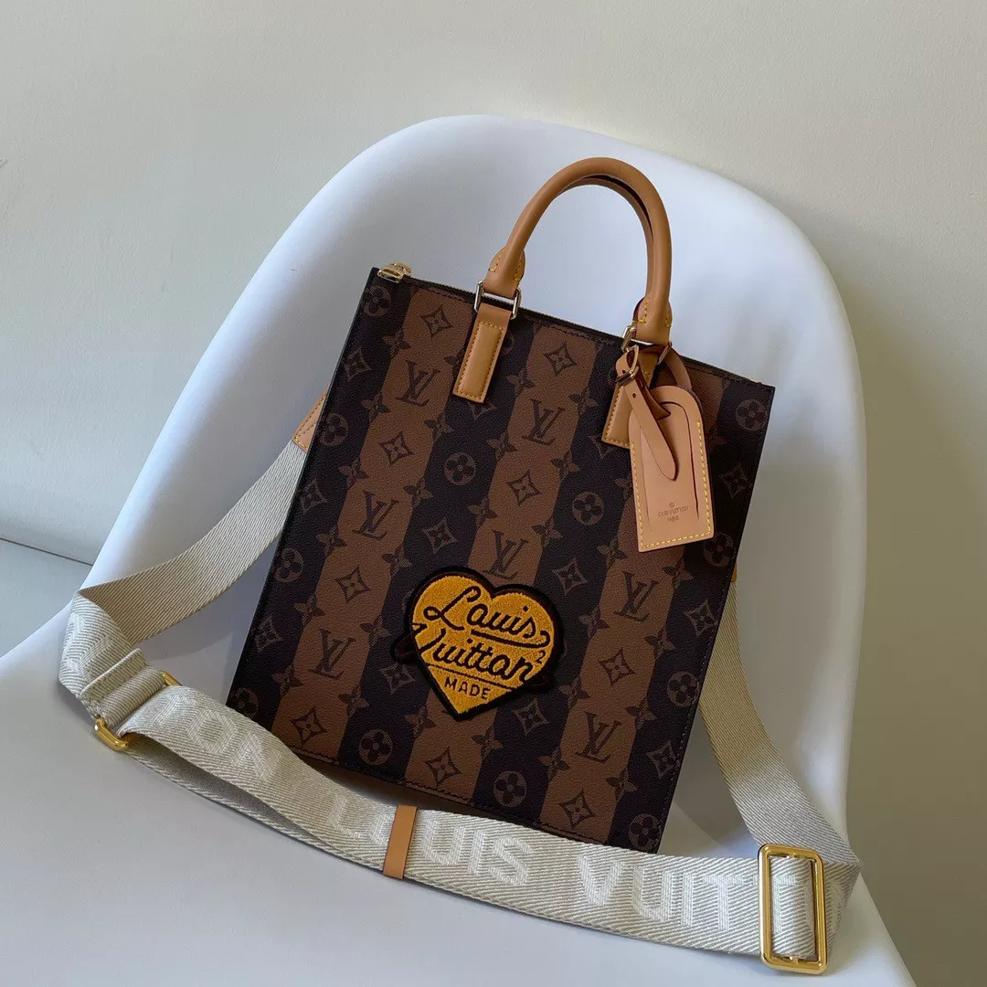 LOUIS VUITTON SAC PLAT CROSS 0120