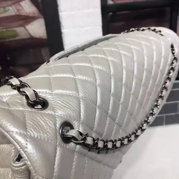 First bag CHANEL TOTE BAG 0125