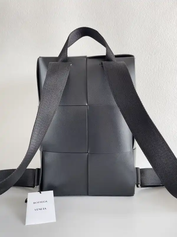 First bag ru BOTTEGA VENETA Arco Backpack 0129