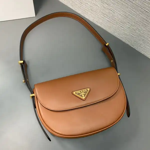 Firstbag Prada Moon Handbags-22*17*5.5CM 0122