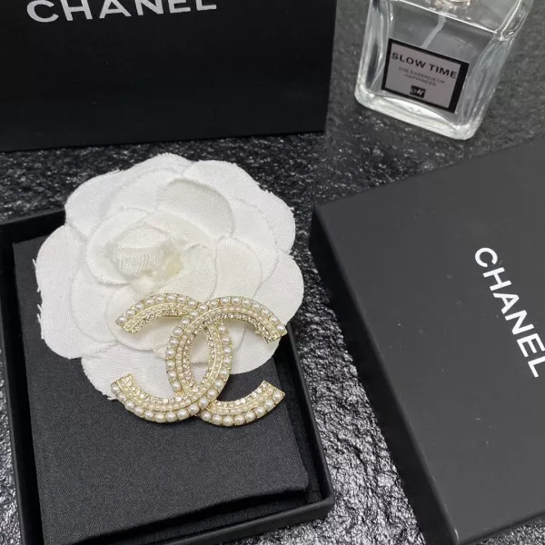 Firstbag CHANEL BROOCH 0119