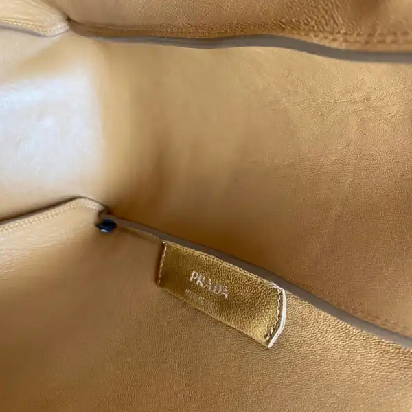 Firstbags ru PRADA Leather tote 0122