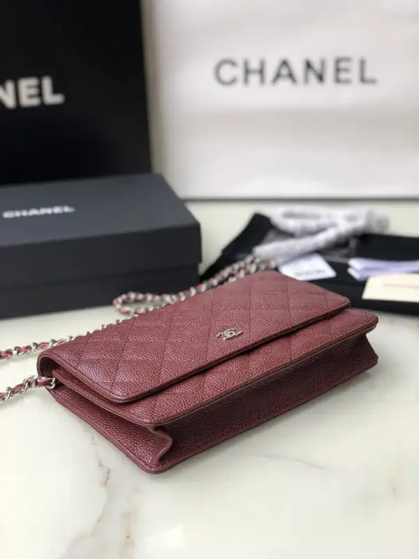 First bag ru CHANEL CHAIN WALLET CAVIAR 0123