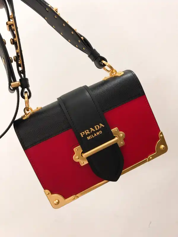 First bags ru reviews PRADA CAHIER LEATHER SHOULDER BAG 0122