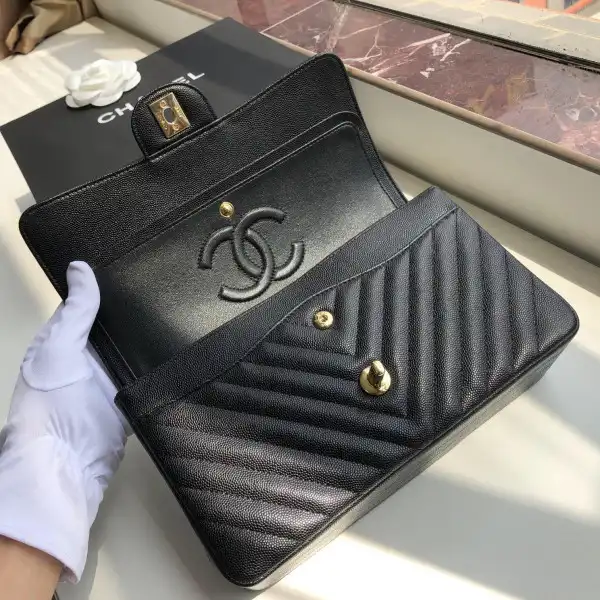 First bag ru CHANEL FLAP BAG CAVIAR 25.5cm 0123