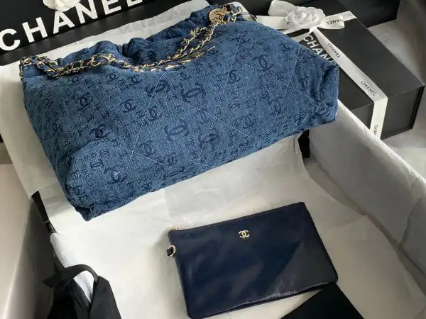 First bags ru CHANEL 22 HANDBAG 0123