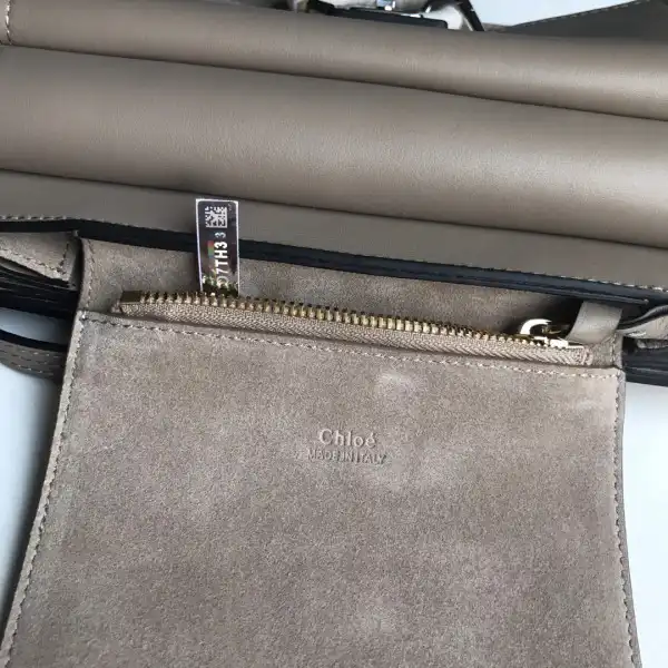 First bag ru CHLOE FAYE SMALL PURSE 0128