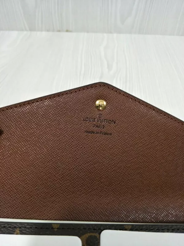 Firstbag ru LOUIS VUITTON SARAH WALLET 0120