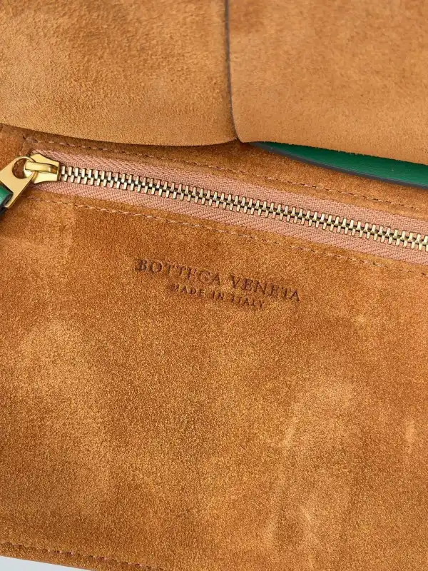 Firstbags ru BOTTEGA VENETA MINI ARCO 0129