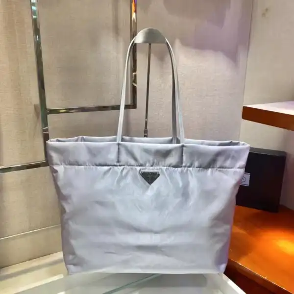 Firstbags ru review PRADA Re-Nylon and Saffiano leather tote bag 0122