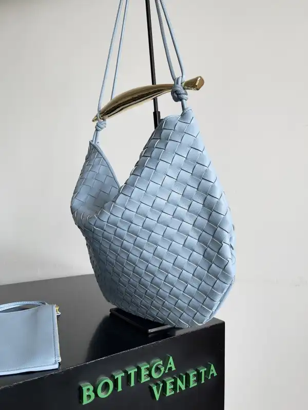 First bag ru BOTTEGA VENETA Medium Sardine 0129