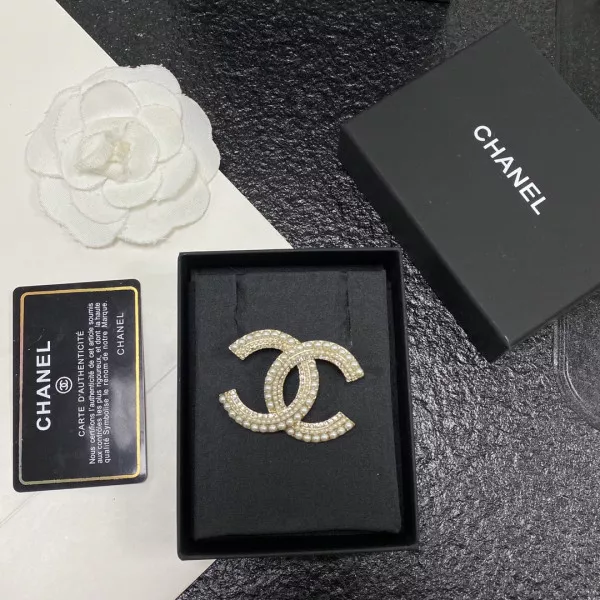 Firstbag CHANEL BROOCH 0119