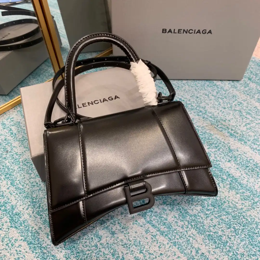 BALENCIAGA HOURGLASS 0204