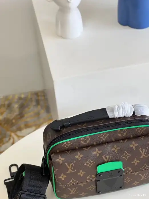 Firstbag ru LOUIS S VUITTON LOCK MESSENGER 0215