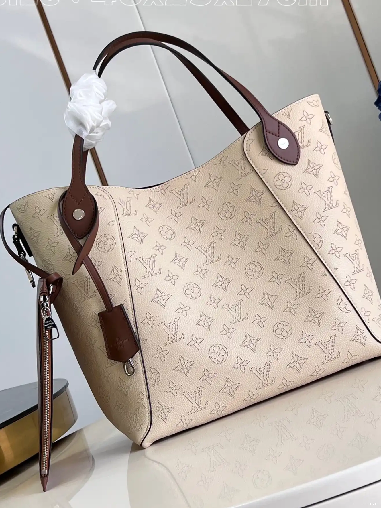 First bags ru HINA-46 VUITTON 29.5 x x LOUIS 17CM 0214