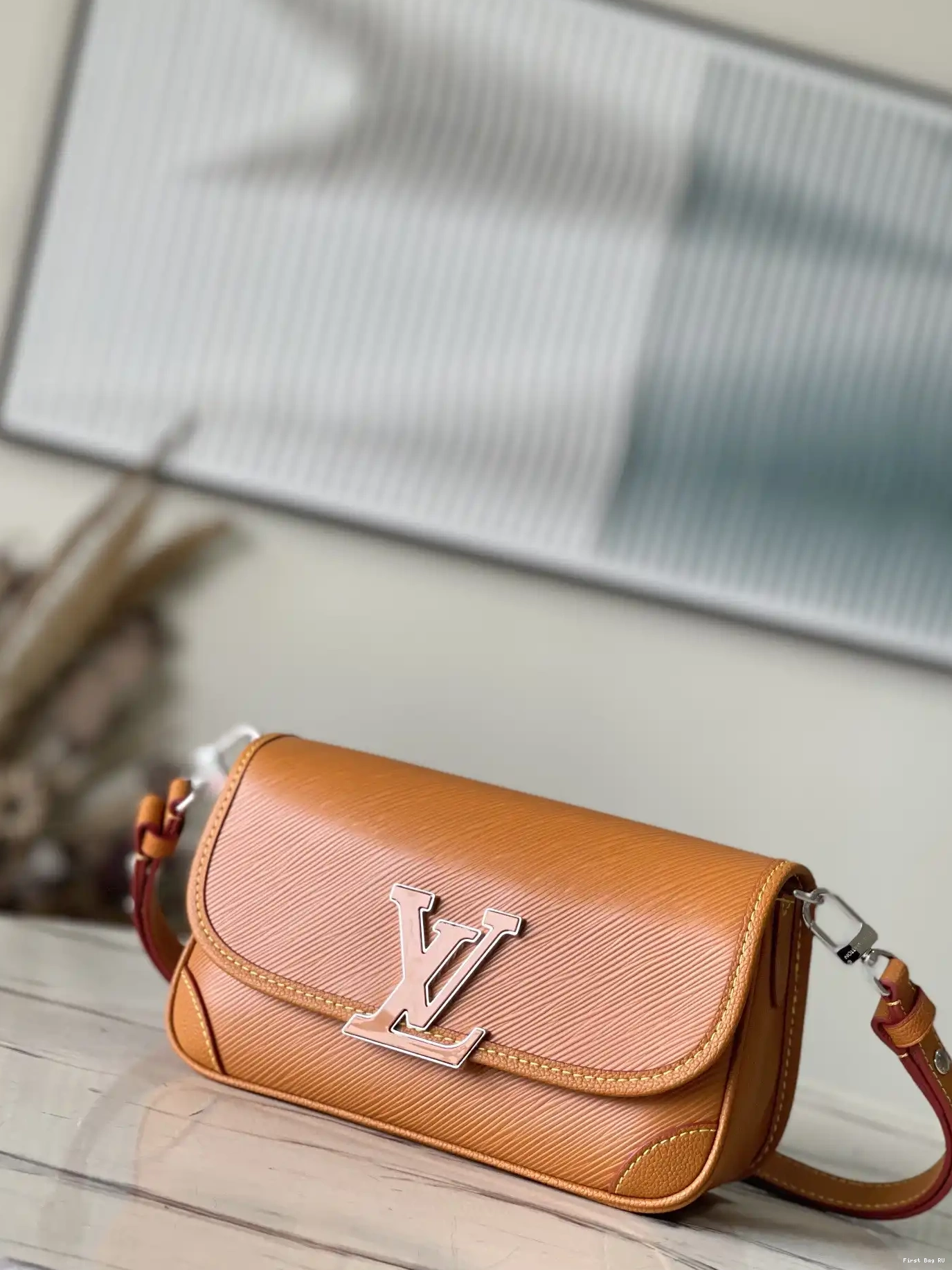 First bags ru reviews BUCI VUITTON LOUIS 0217