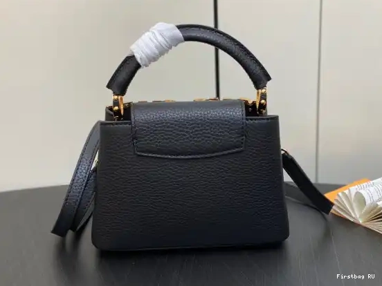 First bag ru CAPUCINES LOUIS VUITTON BB 0219