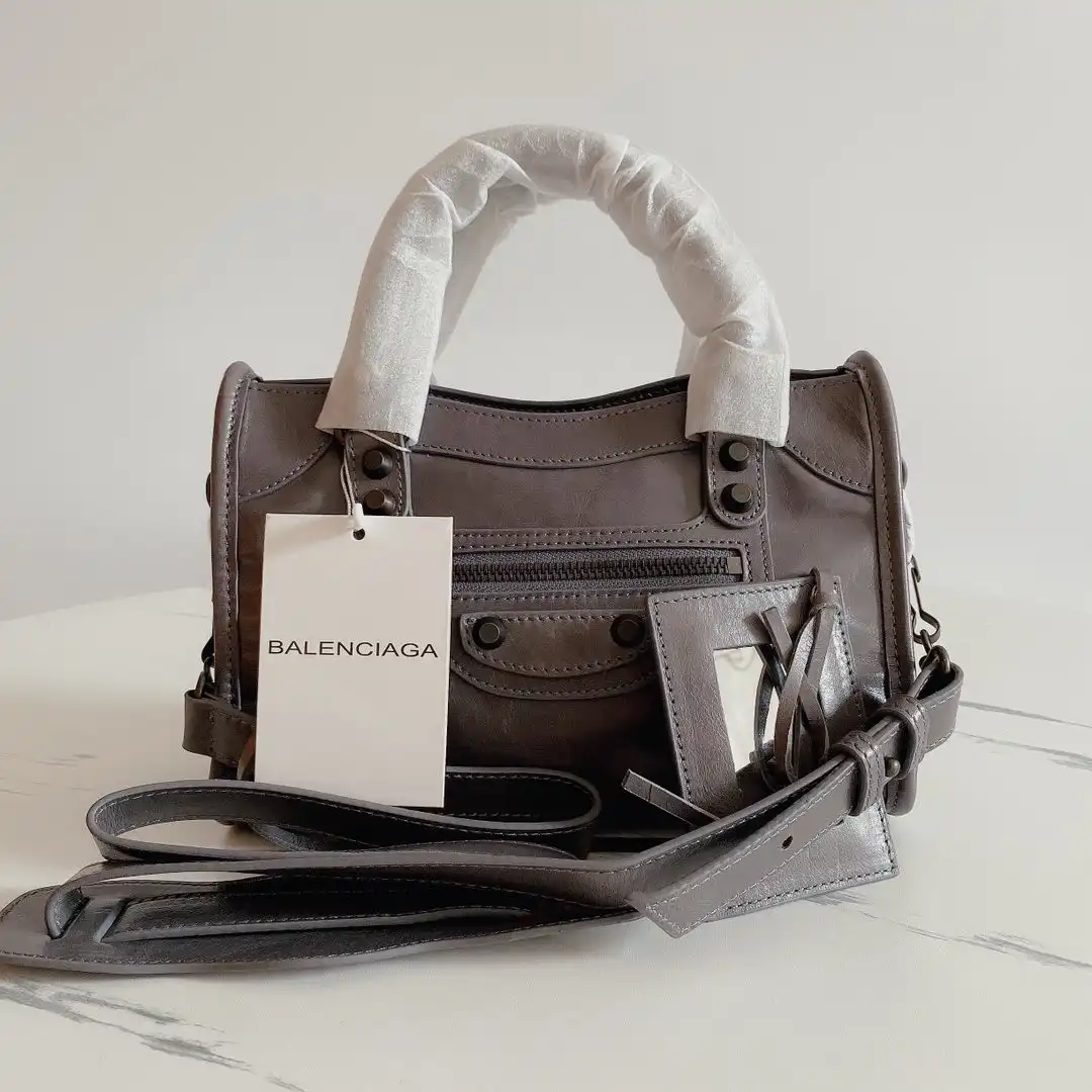 Firstbags ru review BALENCIAGA CHANELASSIC CITY 0204