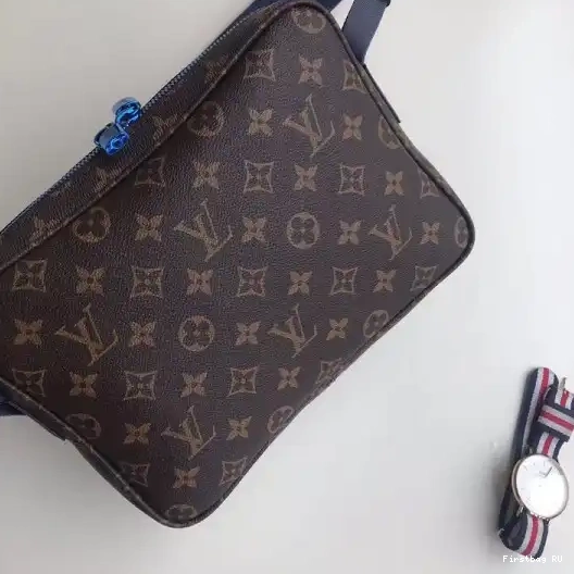 First bags ru reviews Louis Vuitton Messenger 0212