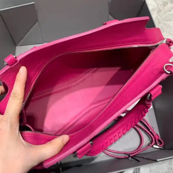 Firstbag BALENCIAGA NEO CHANELASSIC SMALL TOP HANDLE BAG 0203