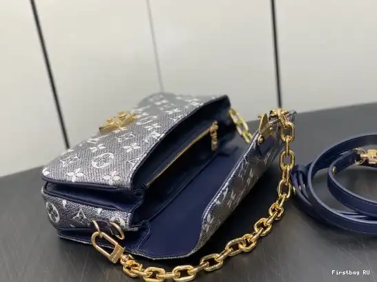 First bag LOUIS EAST METIS POCHETTE VUITTON WEST 0210