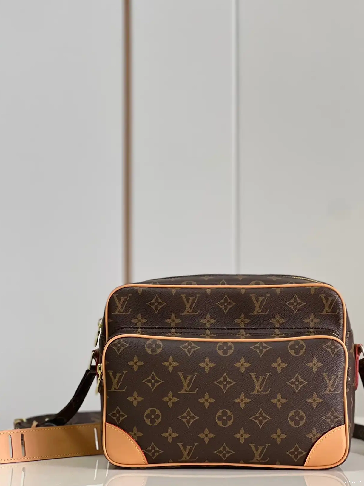 Firstbag ru VUITTON LOUIS MESSENGER 0214