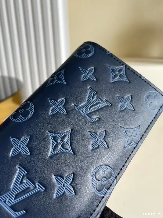 First bag WALLET VUITTON BRAZZA LOUIS 0211