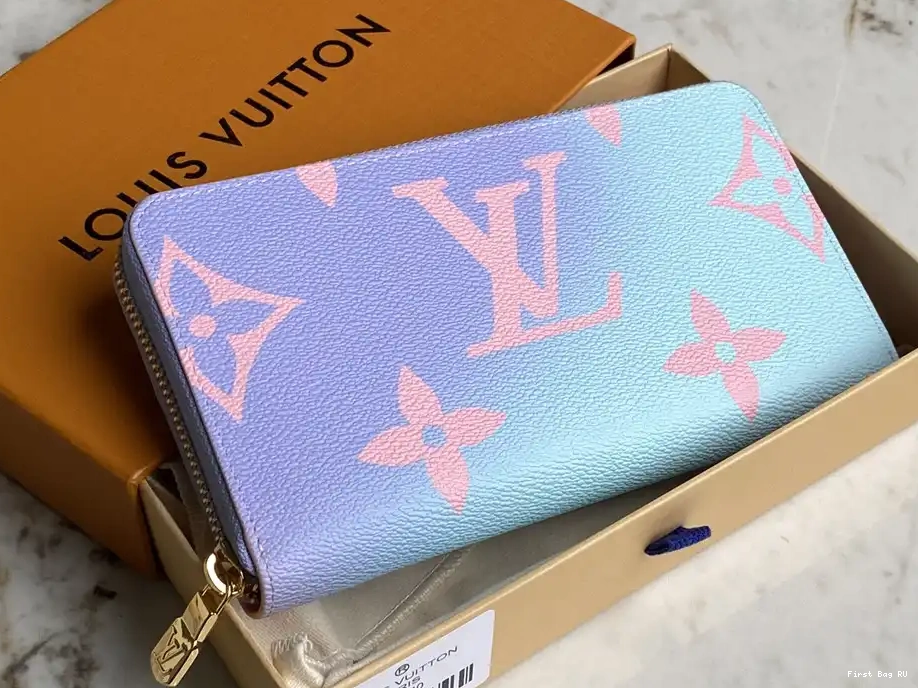 First bag ru LOUIS ZIPPY VUITTON WALLET 0216