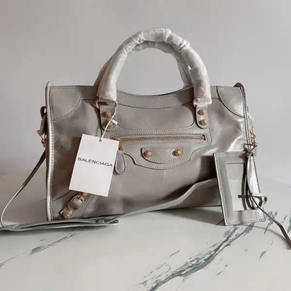 First bags ru BALENCIAGA CHANELASSIC CITY 0204