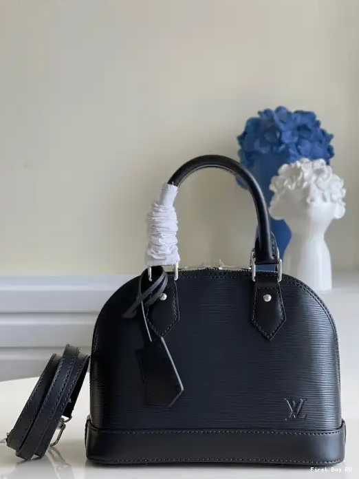 First bag ru VUITTON BB ALMA LOUIS 0217