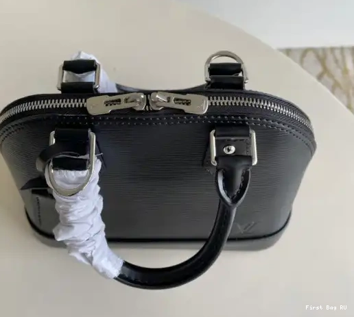 First bag ru VUITTON BB ALMA LOUIS 0217