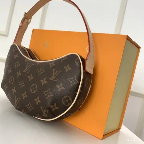 Firstbag CROISSANT VUITTON LOUIS POCHETTE 0223