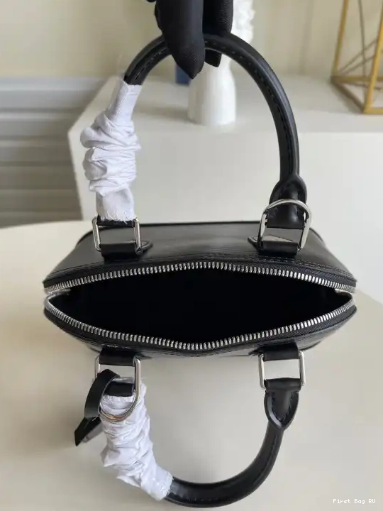 First bag ru VUITTON BB ALMA LOUIS 0217