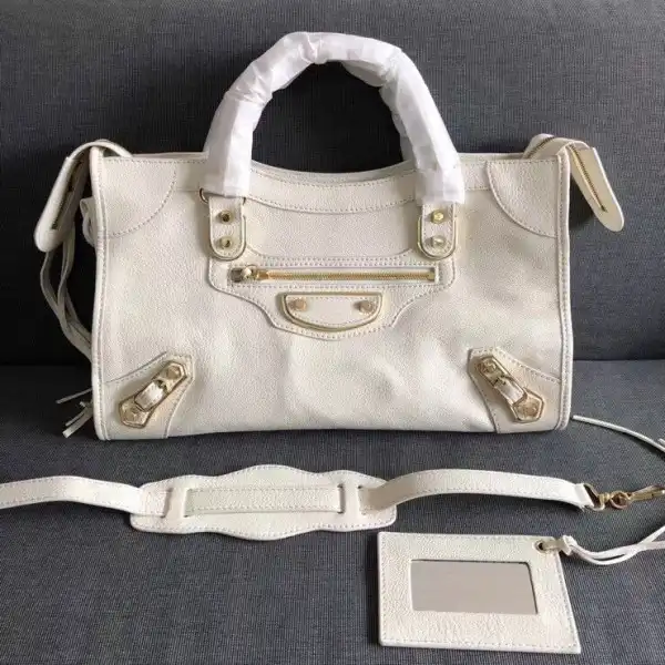 First bag ru BALENCIAGA CHANELASSIC CITY 0204