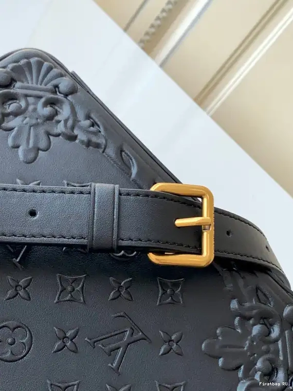 First bag SOFT LOUIS MINI VUITTON TRUNK 0227