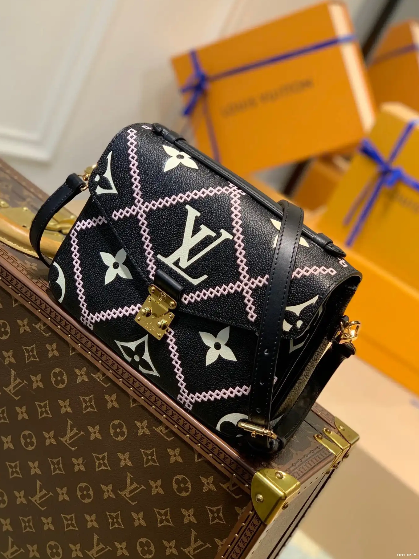 First bags ru MÉTIS LOUIS POCHETTE VUITTON 0222