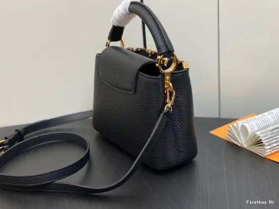 First bag ru CAPUCINES LOUIS VUITTON BB 0219