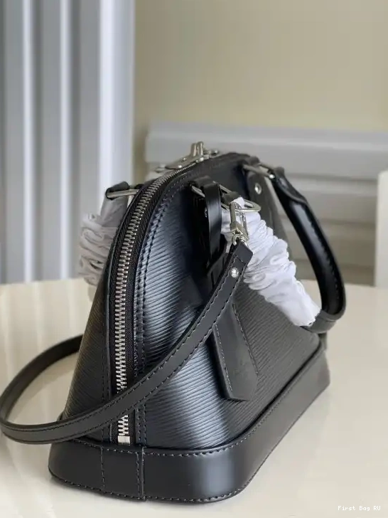 First bag ru VUITTON BB ALMA LOUIS 0217