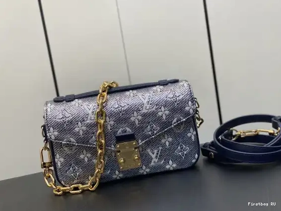 First bag LOUIS EAST METIS POCHETTE VUITTON WEST 0210