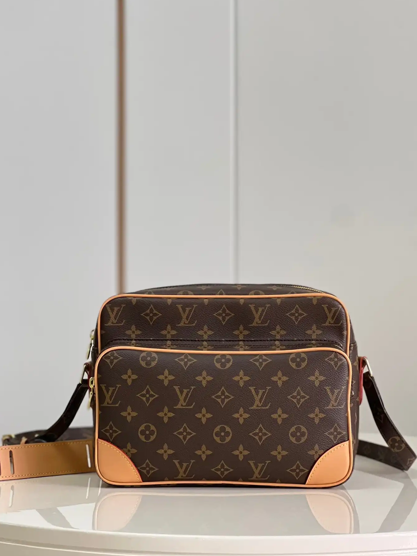 Firstbag ru VUITTON LOUIS MESSENGER 0214