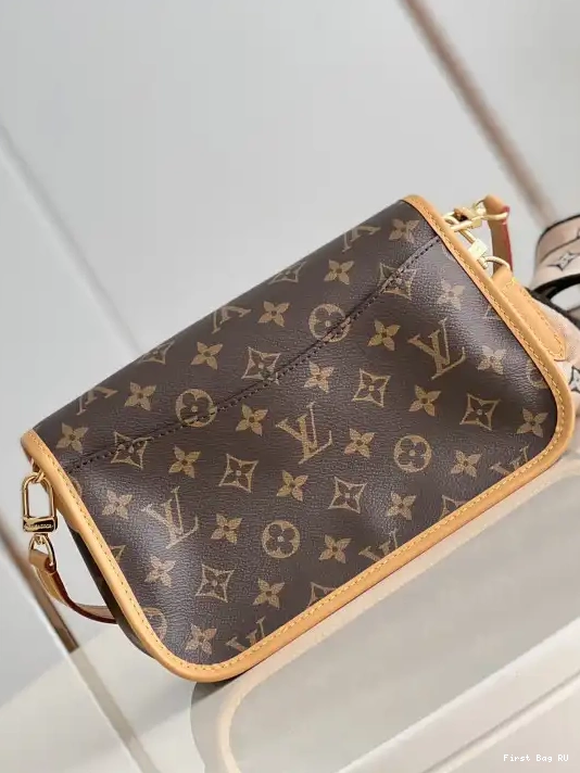 First bag Diane Nano VUITTON LOUIS 0223