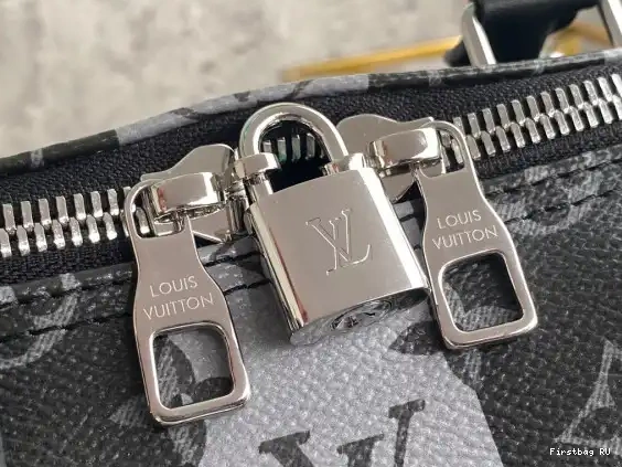 First bag ru VUITTON LOUIS KEEPALL BANDOULIÈRE 50 0219